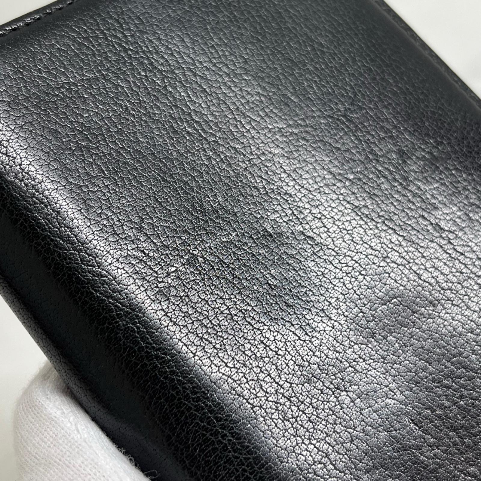 ラウンドジップウォレット 黒 レザー