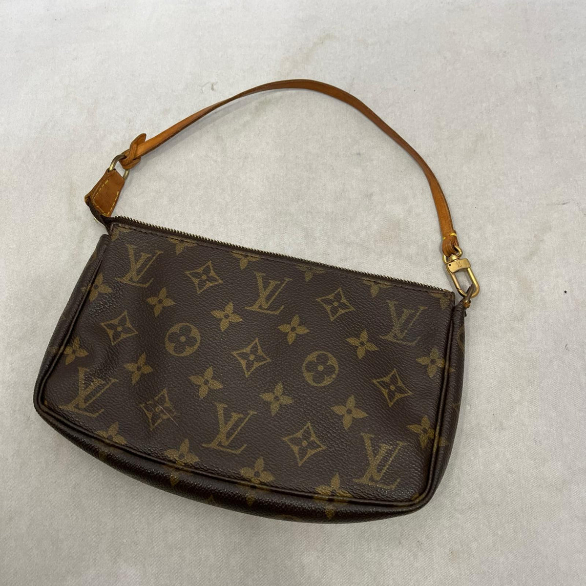 LV アクセソワール