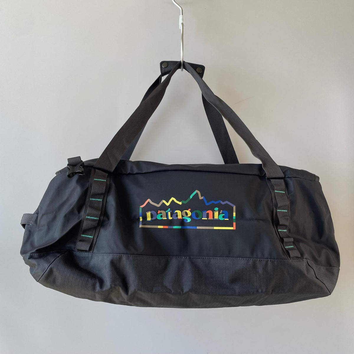 その他バッグ 55L BLACK HOLE DUFFEL ブラック
