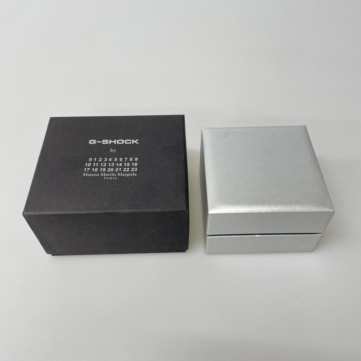 腕時計 x CASIO 30周年記念 コラボモデル シルバー