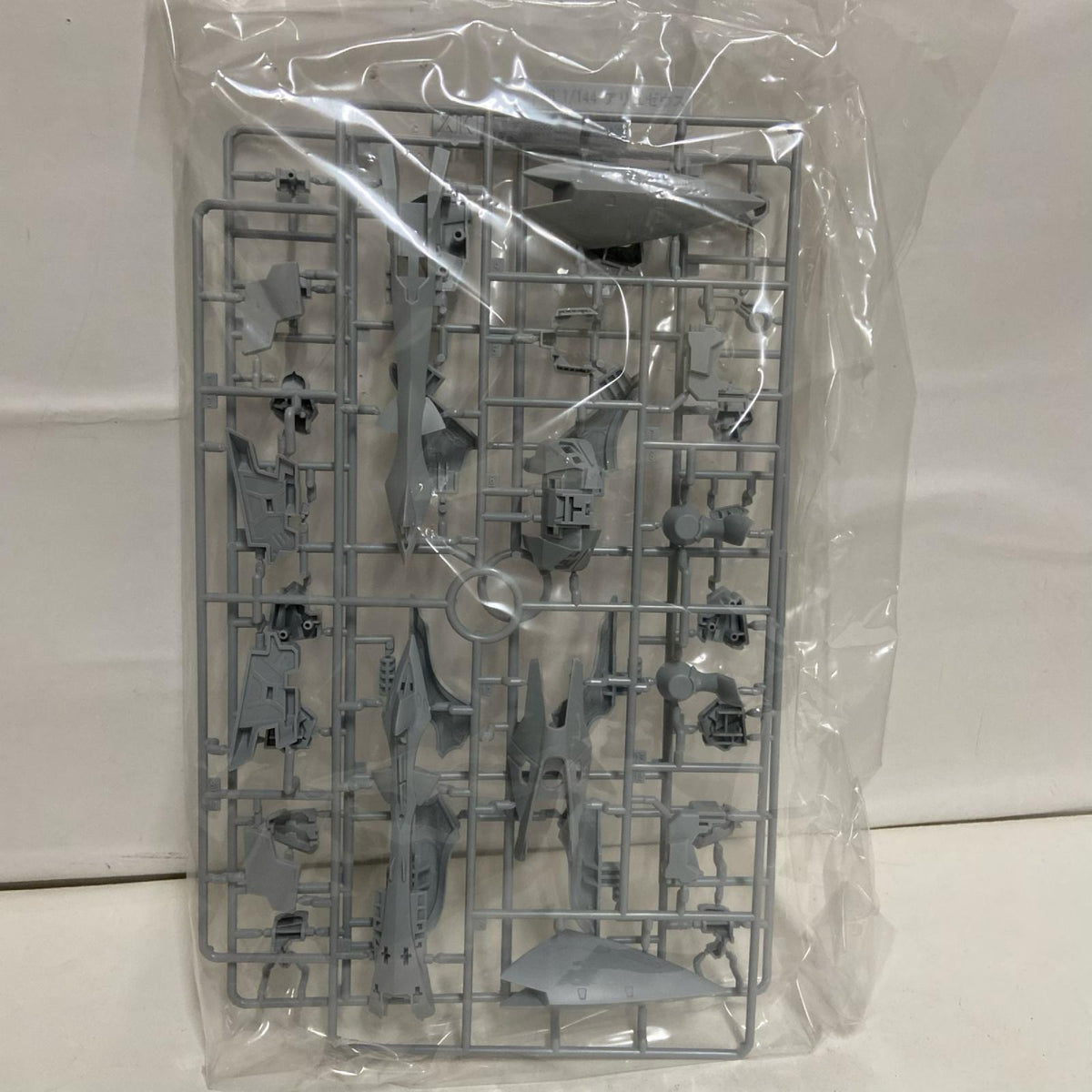HG 1/144 アリュゼウス BANDAI ガンプラ
