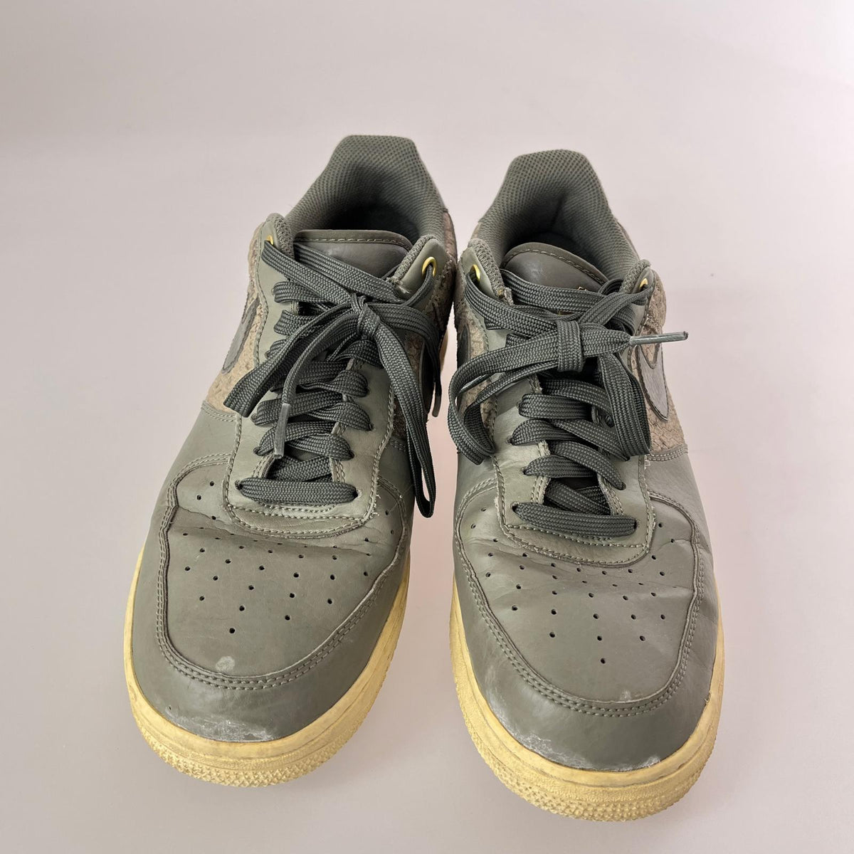 スニーカー AIR FORCE 1 27.5cm 823511-004 27.5cm (US9 1/2 UK9 EU45) カーキ