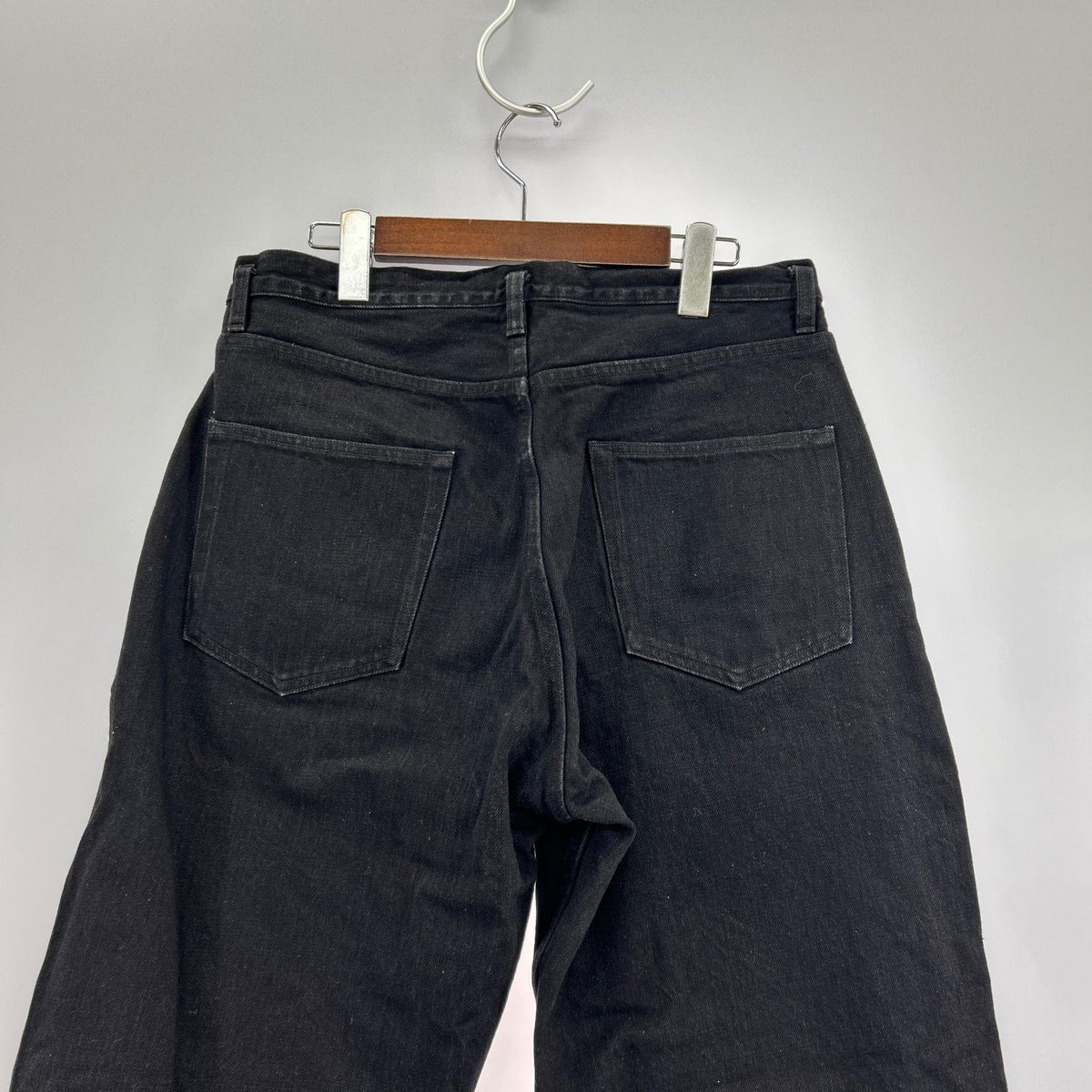 パンツ C03-03005/25AW/ブラックテーパードデニム/黒/1 1 ブラック