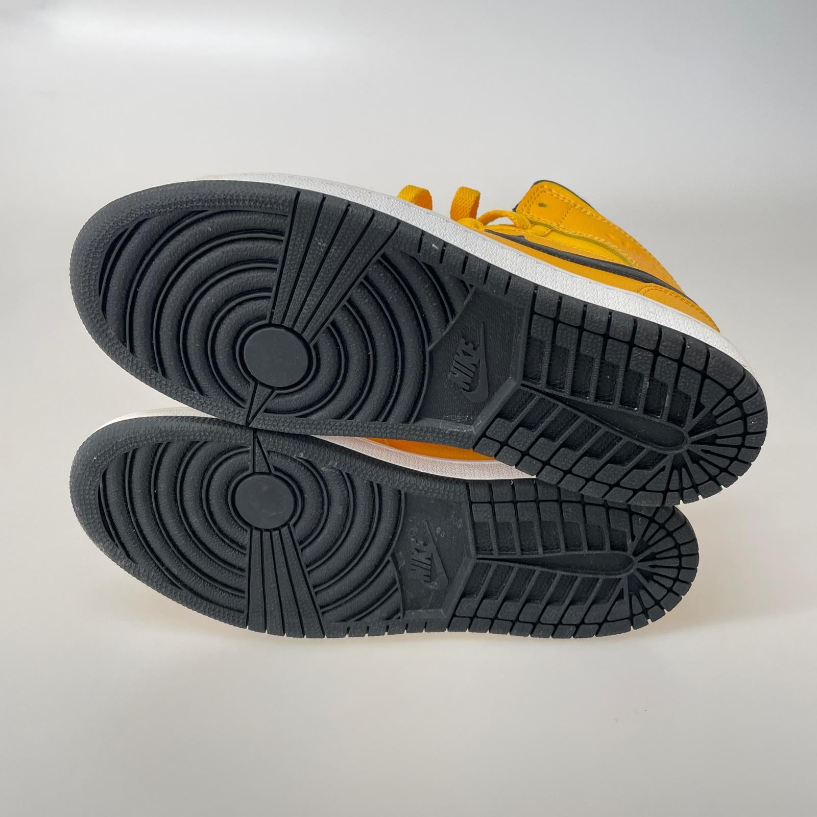 スニーカー AJ1 MID (22.0cm) イエロー