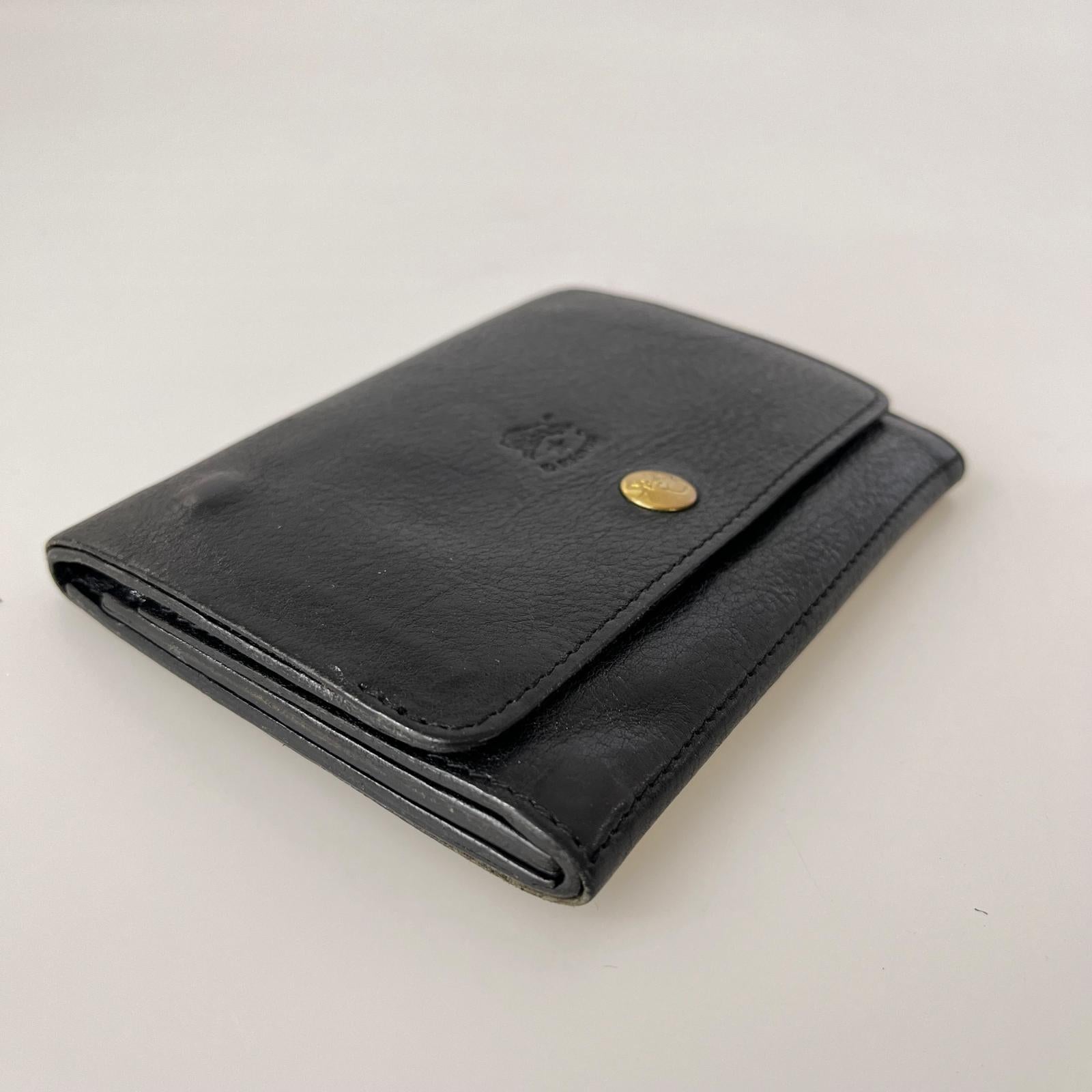 コンパクトウォレット IL BISONTE 二つ折り財布 黒 ブラック