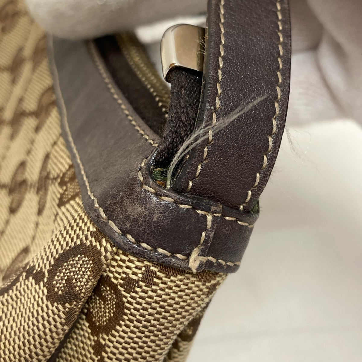 GUCCI GGキャンバス ラブリーハートコスメティックポーチ