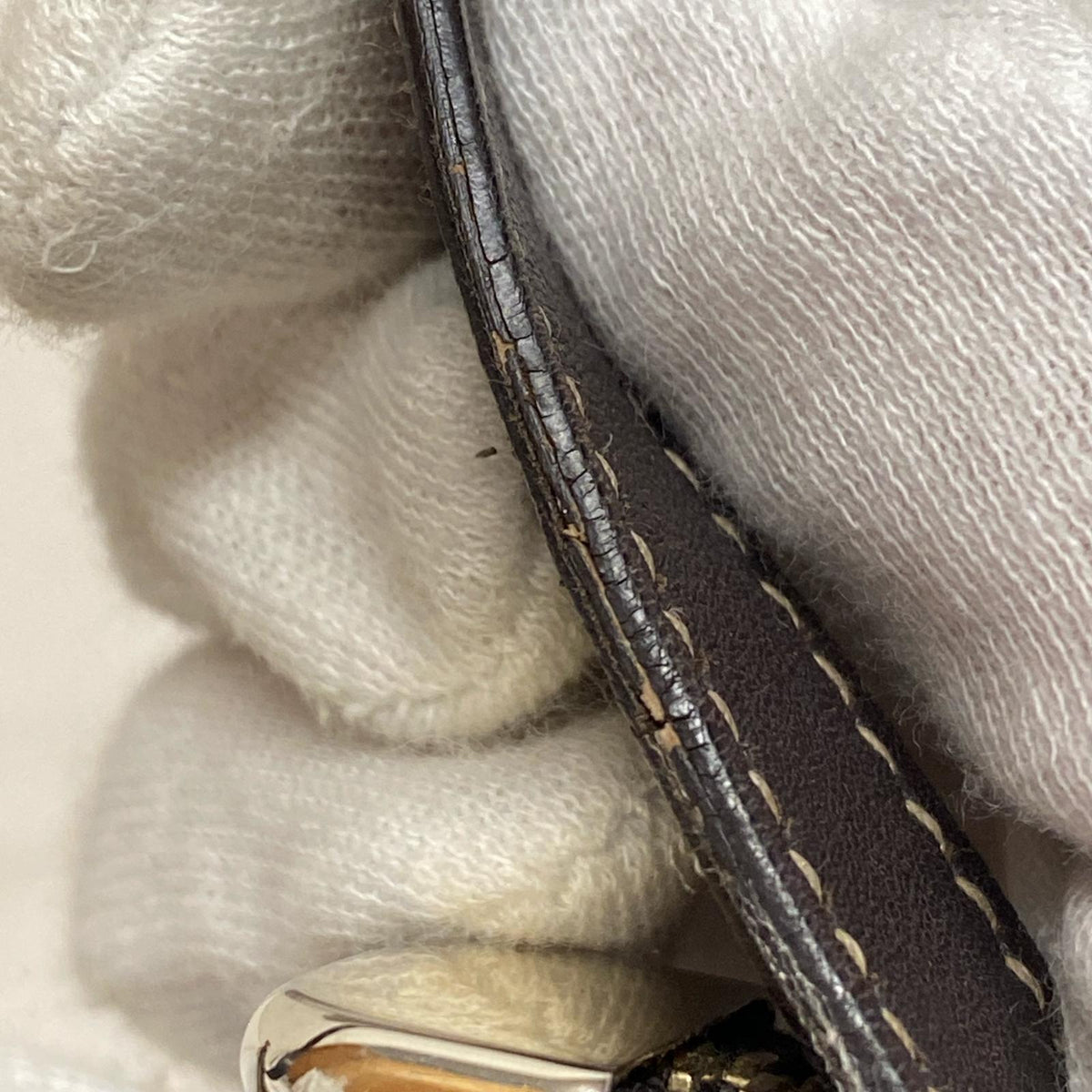GUCCI GGキャンバス ラブリーハートコスメティックポーチ