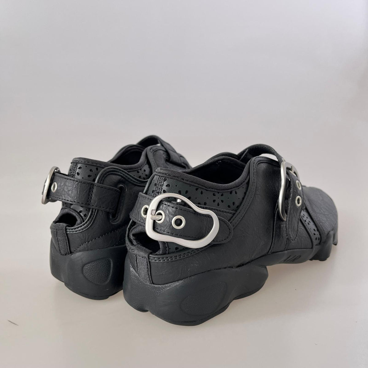 サンダル NIKE Air Rift Leather Anthracite IR5863-060 (29) 29cm (US11 UK10 1/2 EU48) ブラック