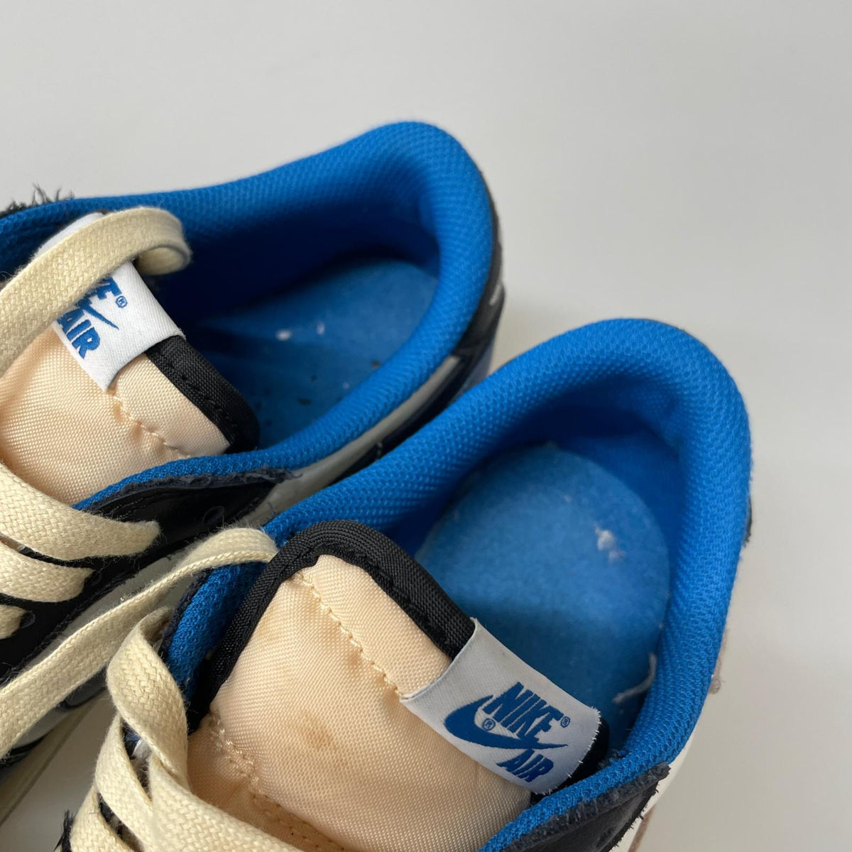 スニーカー ×Travis Scott × fragment AJ1 LOW 25.5cm (US7 1/2 UK7 EU41)