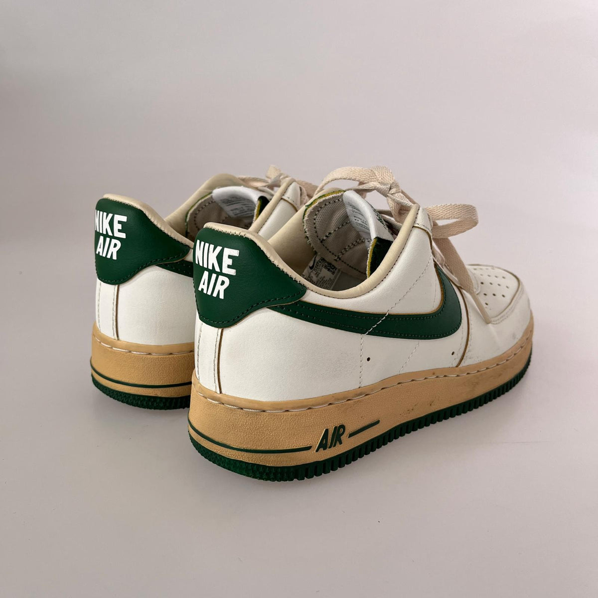 スニーカー DZ4764-133 アイボリー×グリーン 26cm (US8 UK7 1/2 EU42)