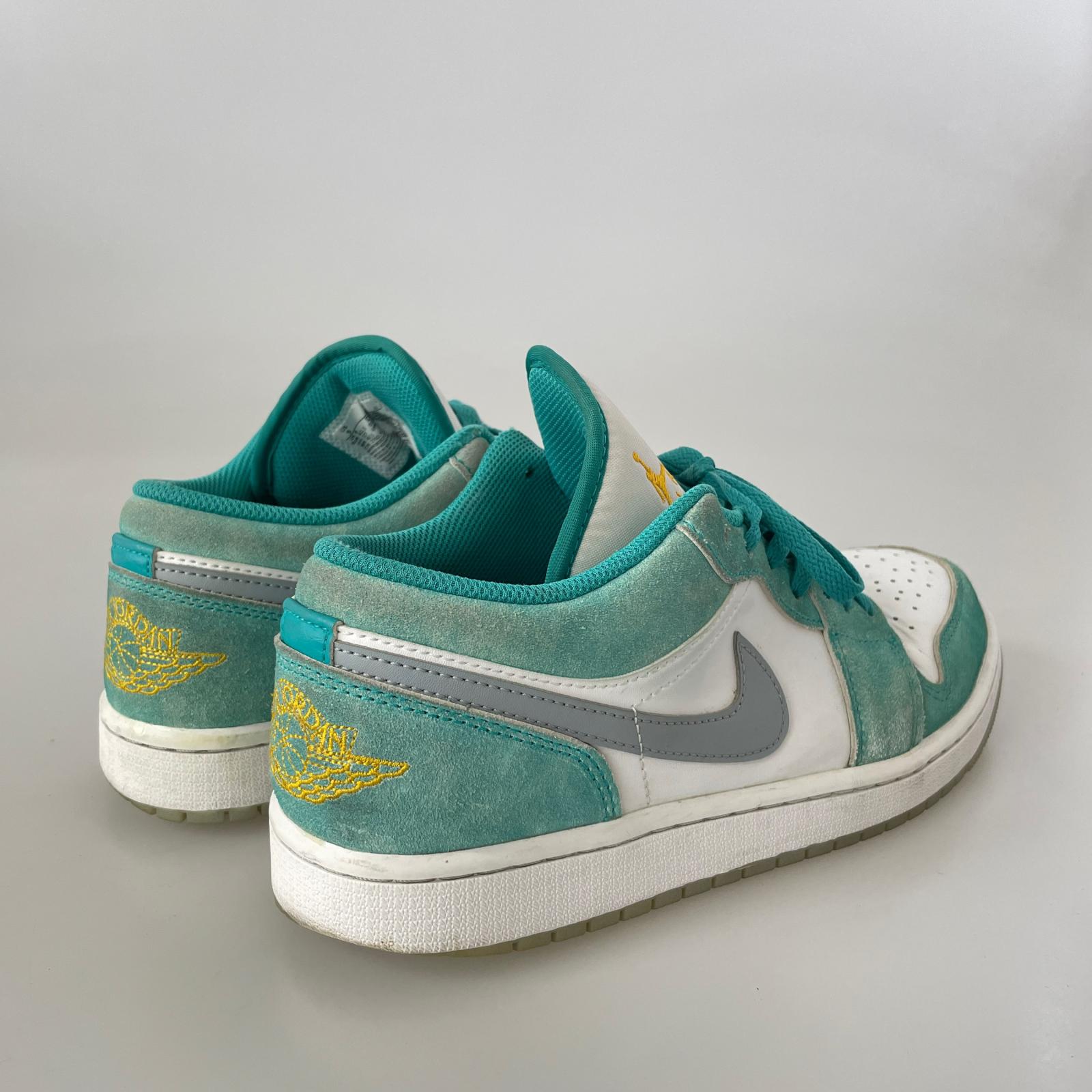 スニーカー NIKE AIR JORDAN 1 LOW SE 27cm (US9 UK8 1/2 EU44)