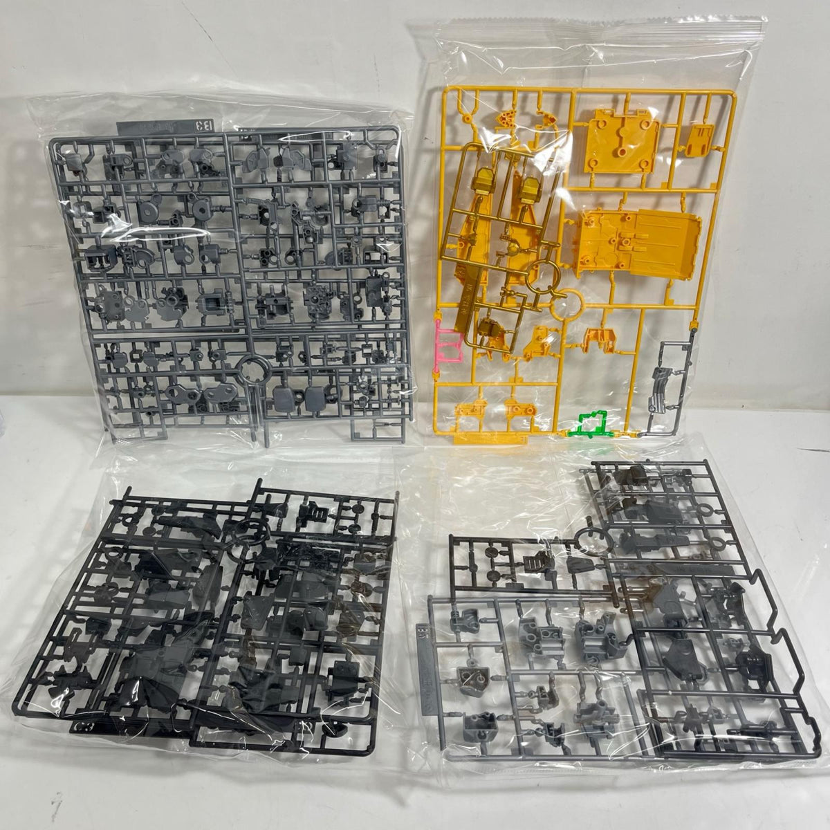 HG 撃龍神 「勇者王ガオガイガー」 プレミアムバンダイ限定 撃龍神 ガンプラ