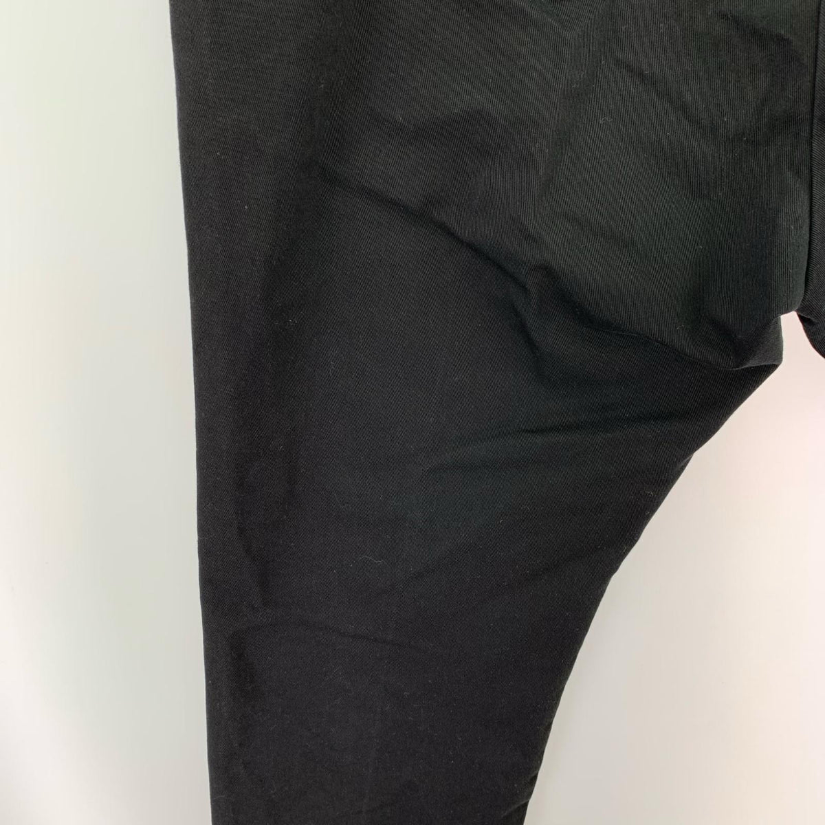 パンツ T-02 TAPERED FIT PANTS(32)ブラック 32 ブラック