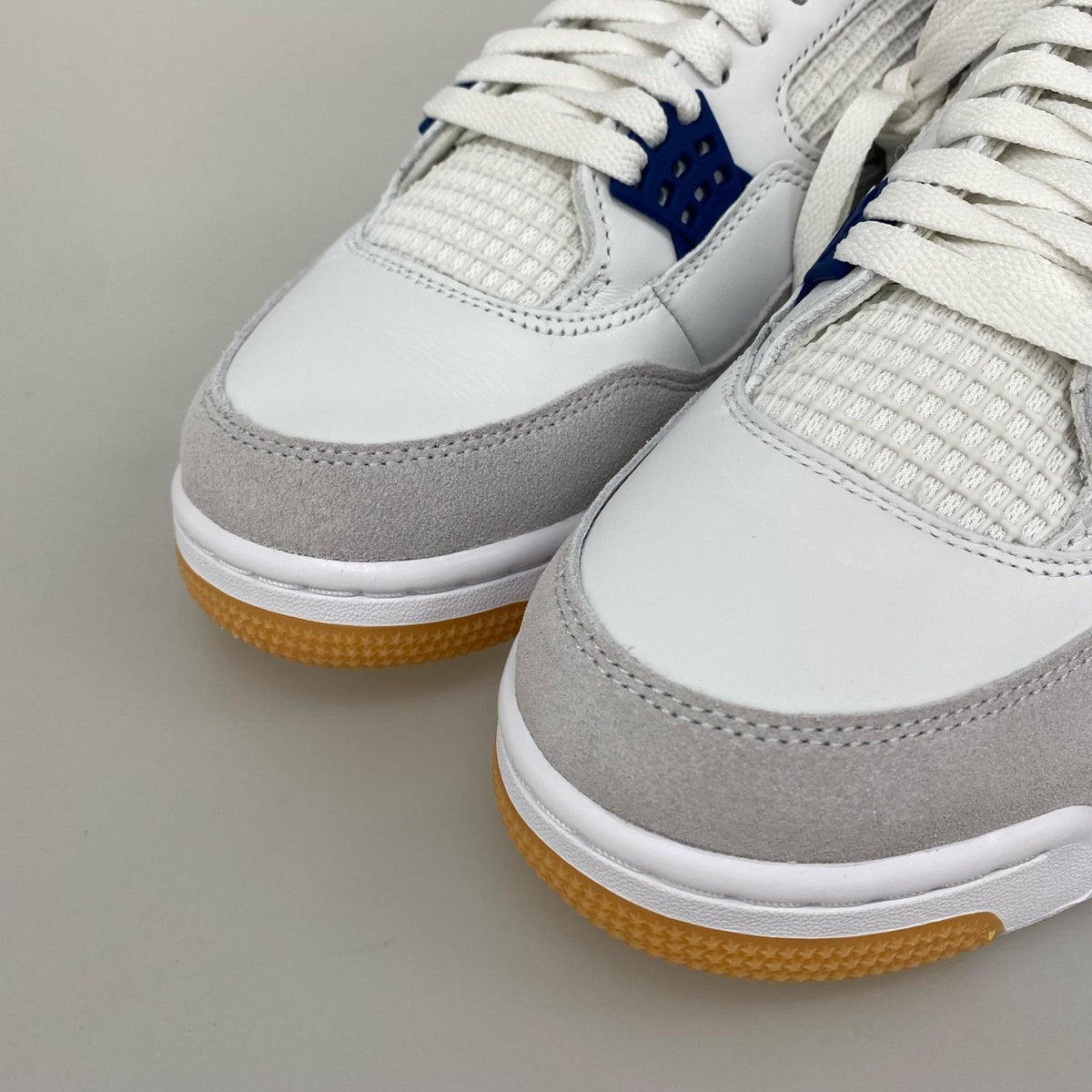 スニーカー SB AIR JORDAN 4 RETRO SP 28cm (US10 UK9 1/2 EU46) ホワイト