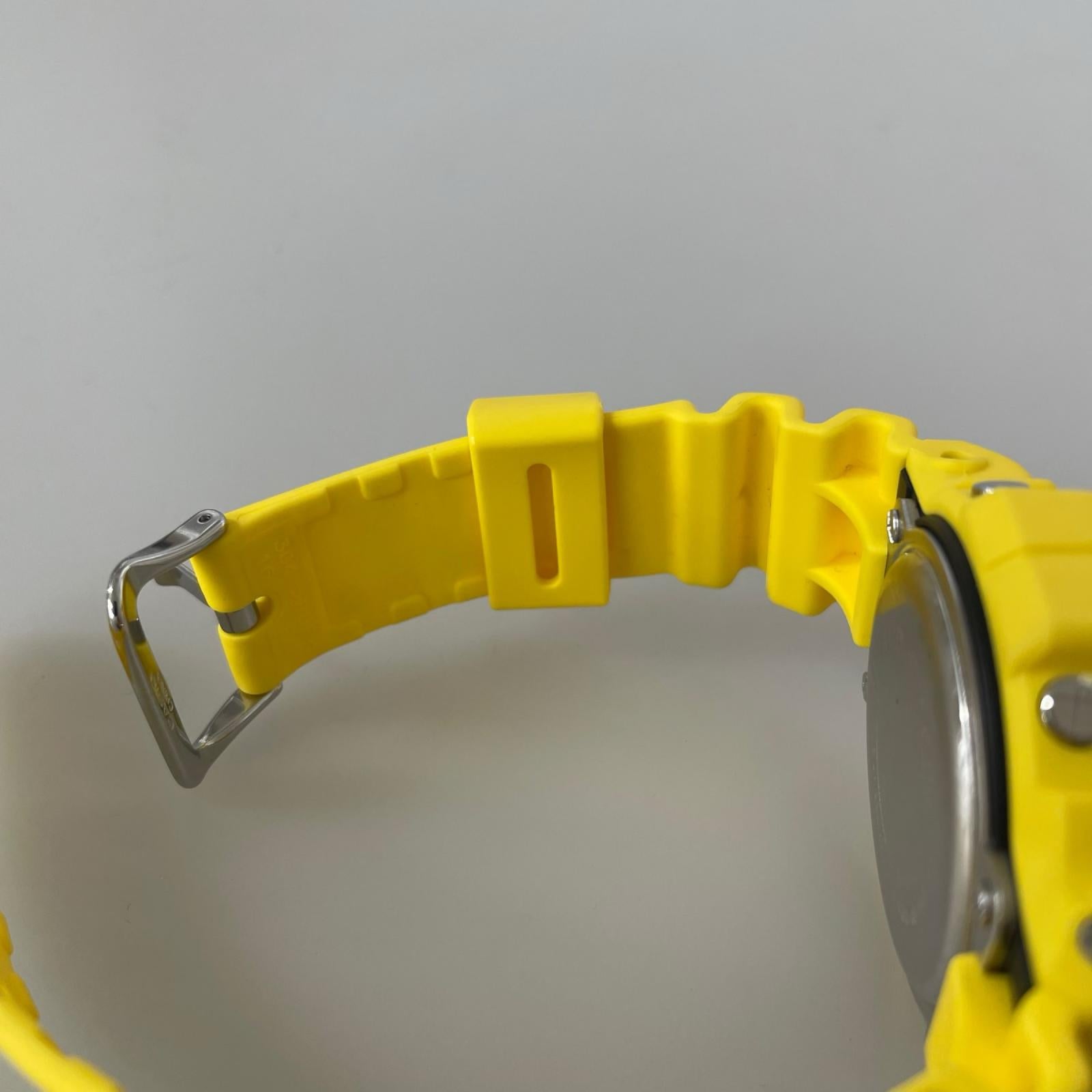 腕時計 デジタル クォーツ 三つ目 黄色 DW-5900RS-9JF
