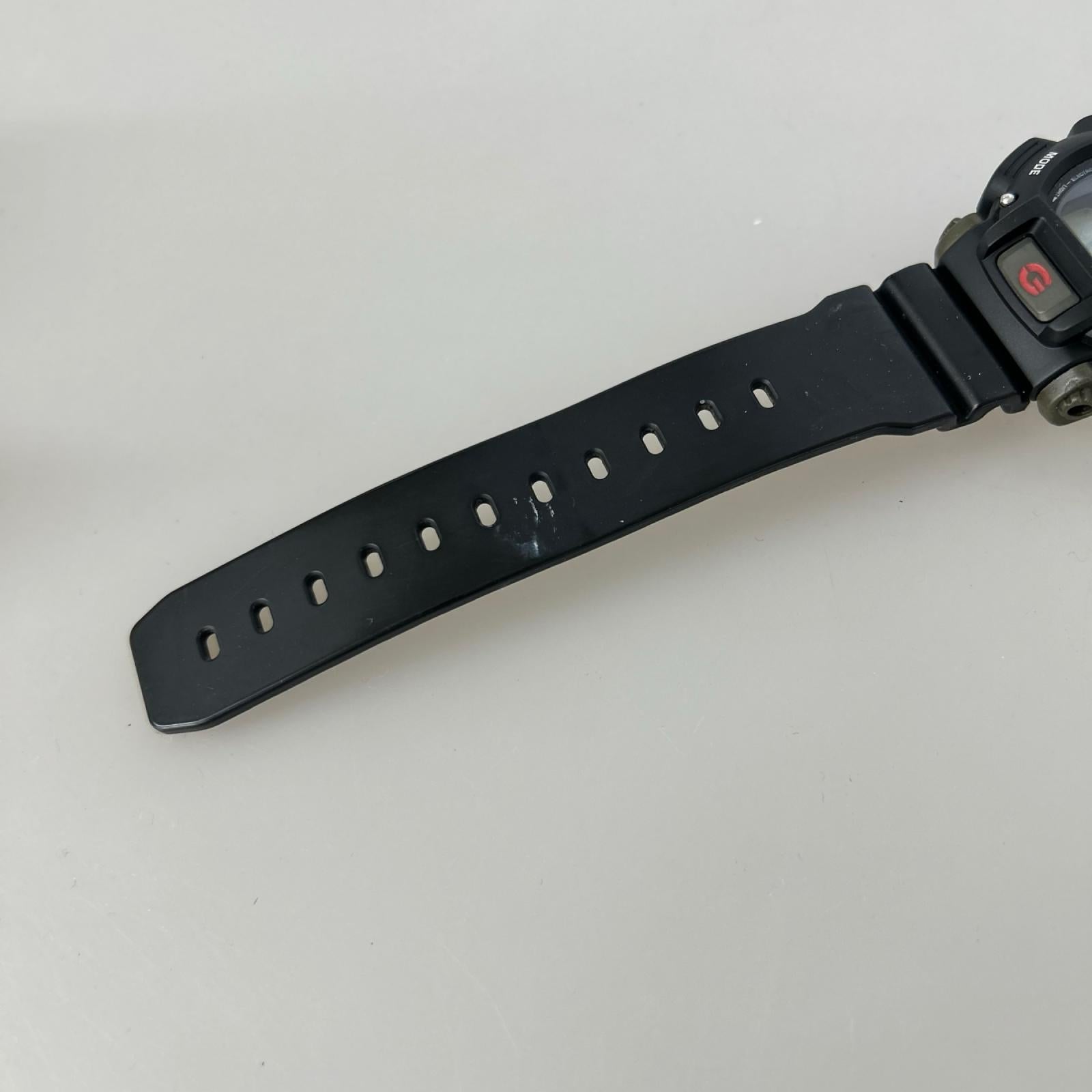 腕時計 DW-9052-1V ブラック