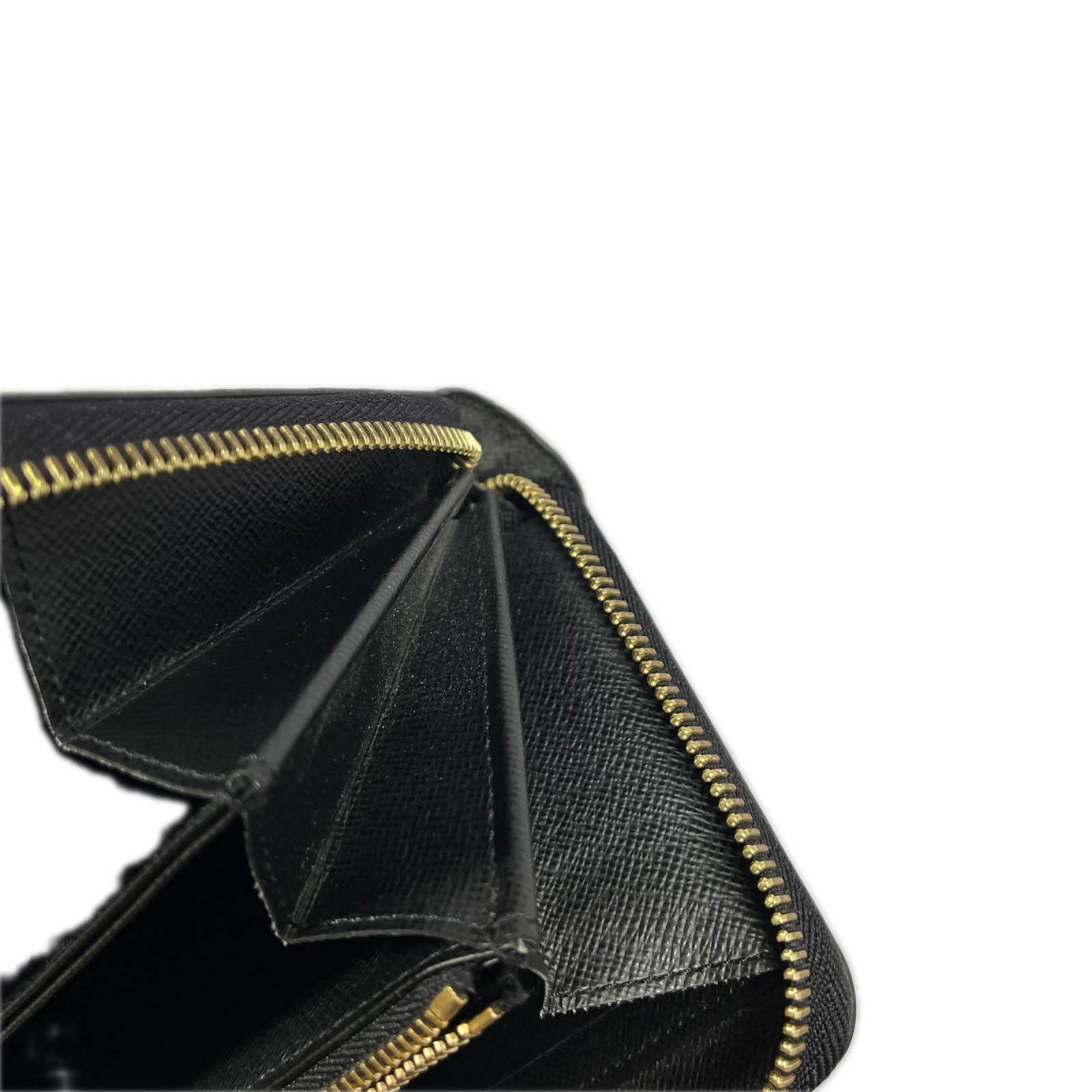 LV エピ M68755 ノワール ジッピーウォレット M68755