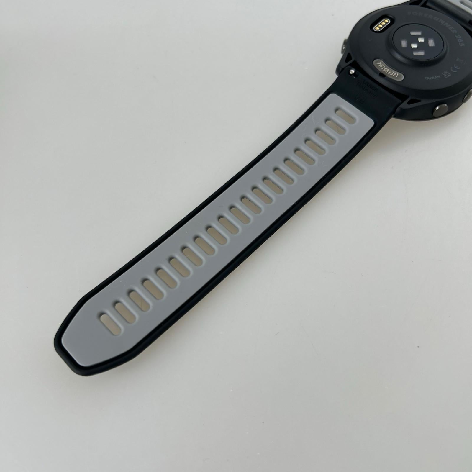 腕時計 GARMIN FORERUNNER 265 MUSIC WIFI GPS ブラック ブラック