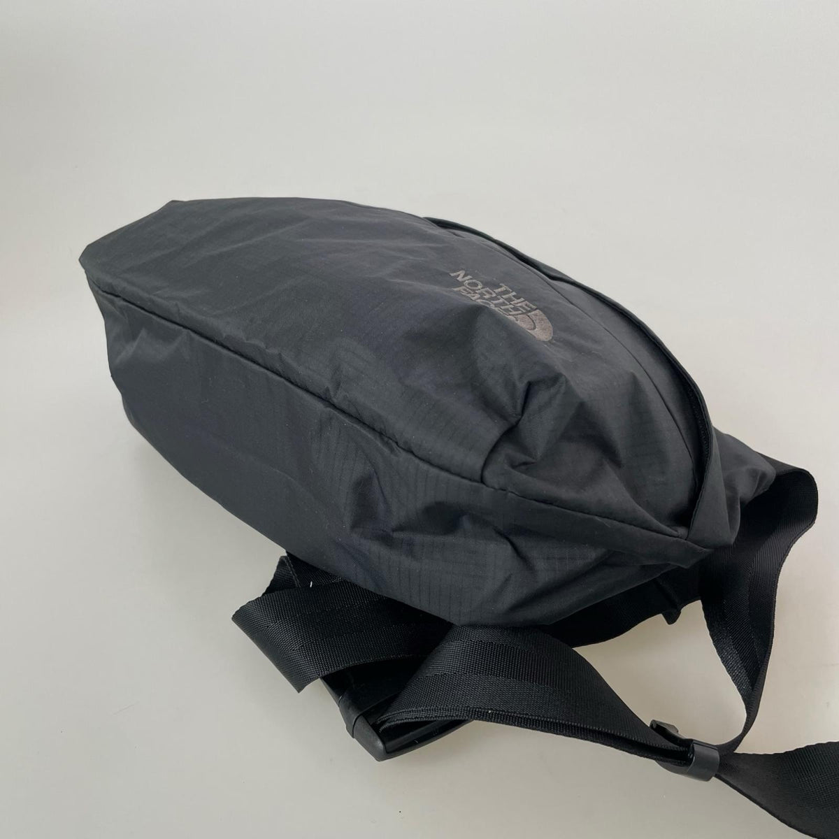 ショルダーバッグ Glam Hip Bag 黒 NM81753 ブラック