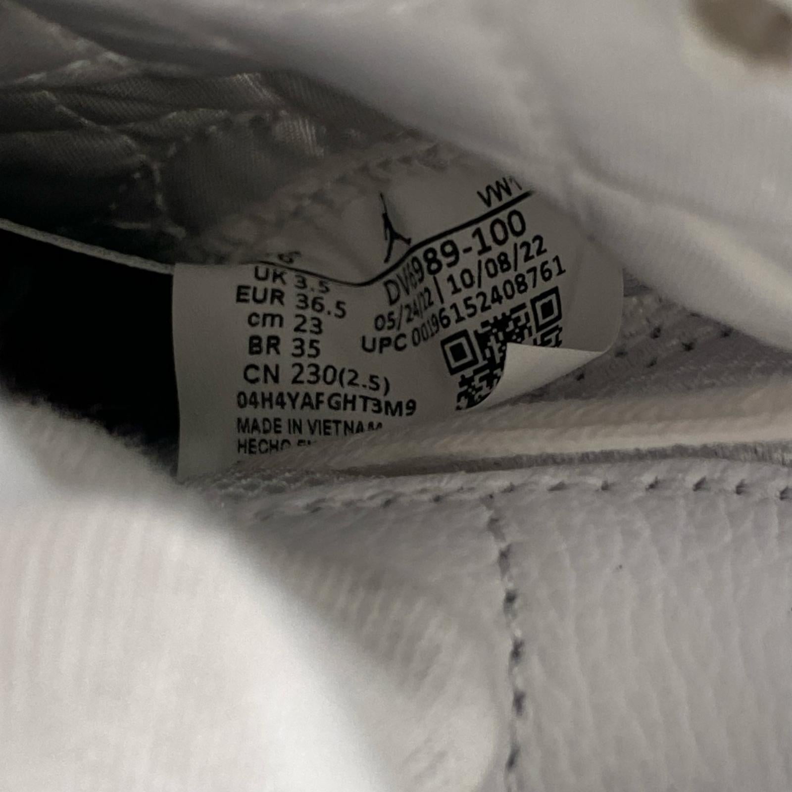 スニーカー AIR JORDAN 12 RETRO SP DV6989-100 (23cm) 23cm (US5 UK4 1/2 EU36)