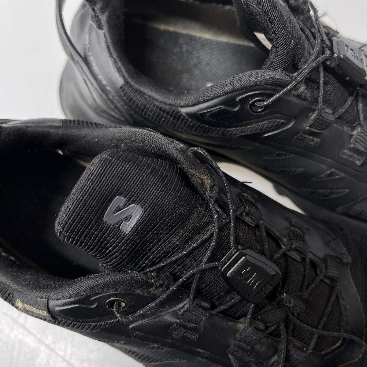 スニーカー SUPERCROSS 4 GORE-TEX (22.5) ブラック