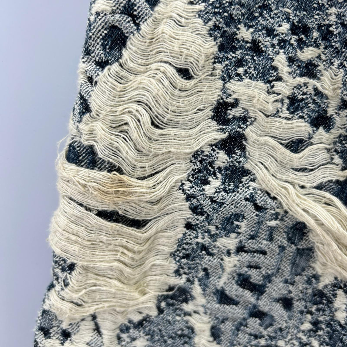 デニムパンツ 1981 u denim distressed monogram 青 XS
