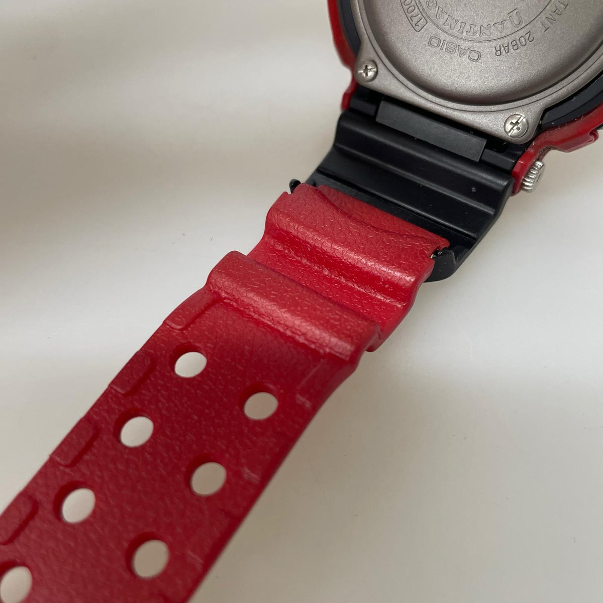 腕時計 GAUSSMAN/AW-571E レッド