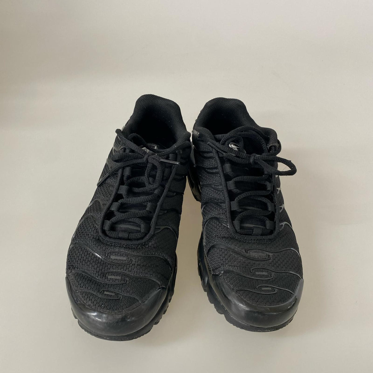 スニーカー AIR MAX PLUS/サイズ26.5cm 26.5cm (US8 1/2 UK8 EU43) ブラック