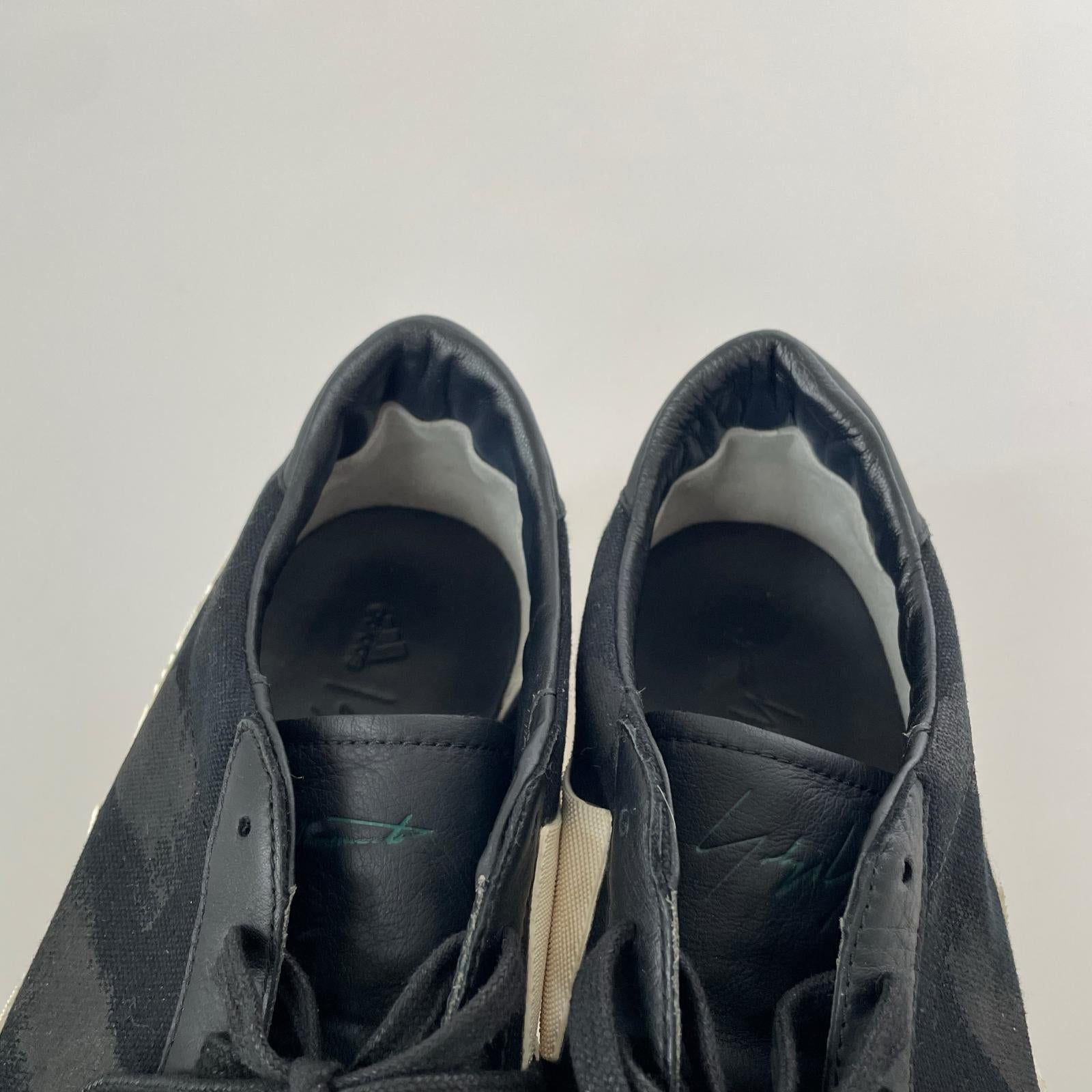 スニーカー adidas TAKUSAN LOW B37255 (27) ブラック 27cm (US9 UK8 1/2 EU44) ブラック