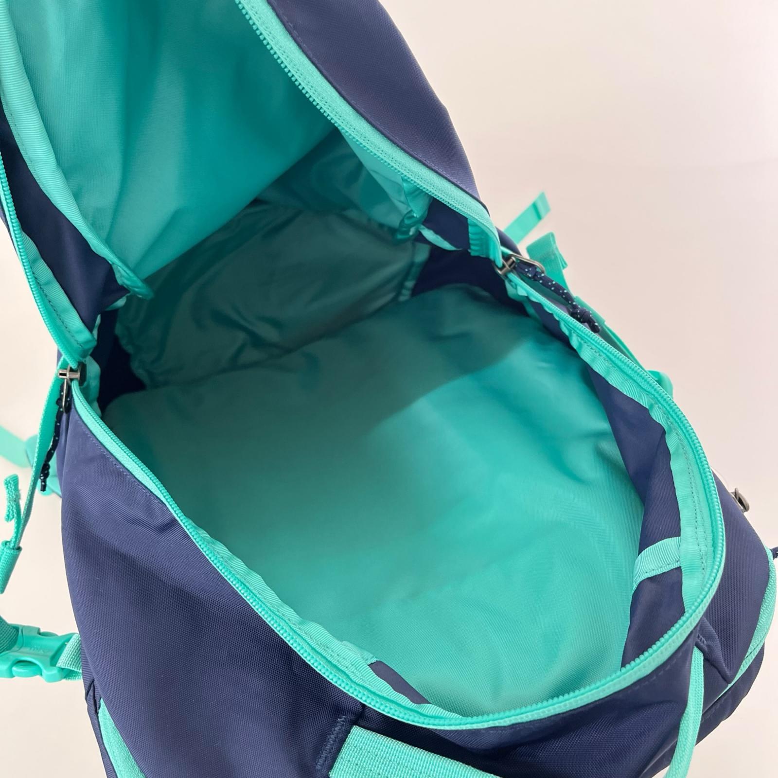 リュック・デイパック Refugio Day Pack ネイビー
