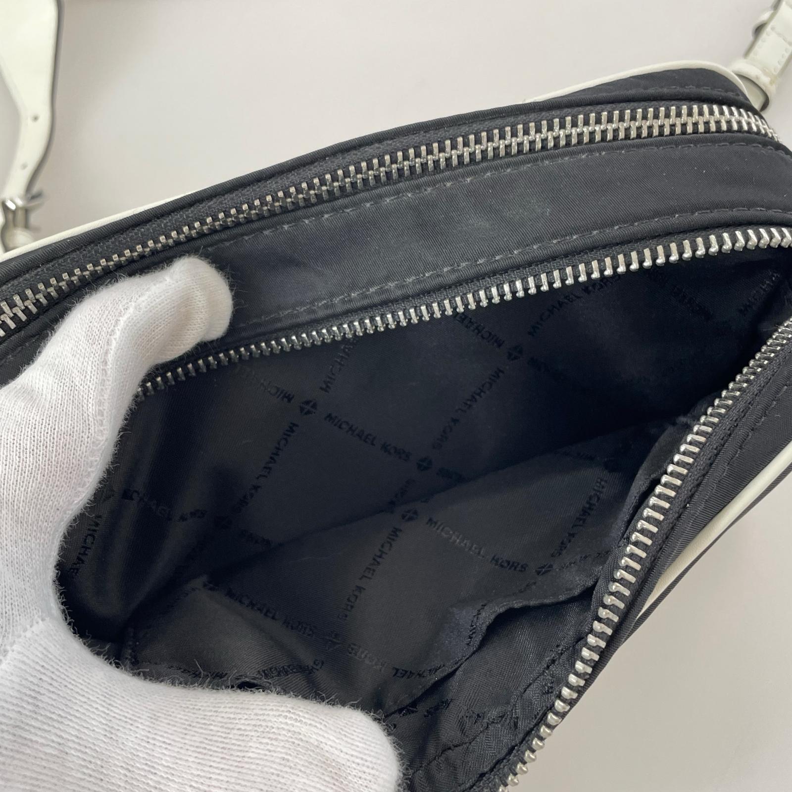 ショルダーバッグ ナイロンショルダーバッグ BLK ブラック