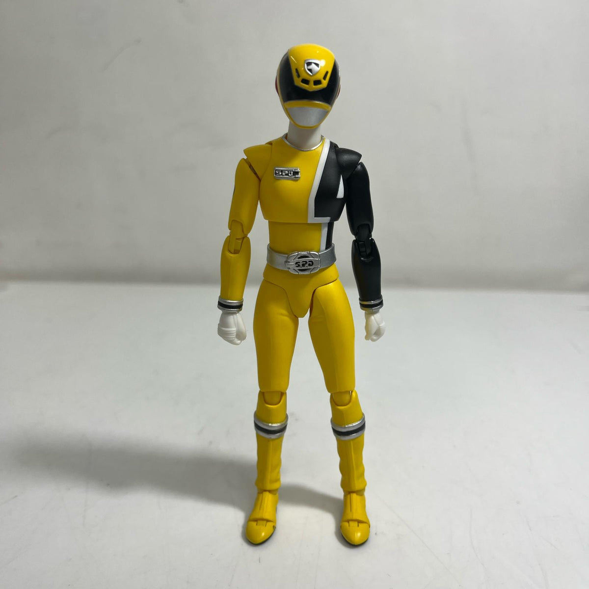 S.H.フィギュアーツ 特捜戦隊デカレンジャー デカイエロー (魂ウェブ限定) 特捜戦隊デカレンジャー バンダイ フィギュア/グッズ