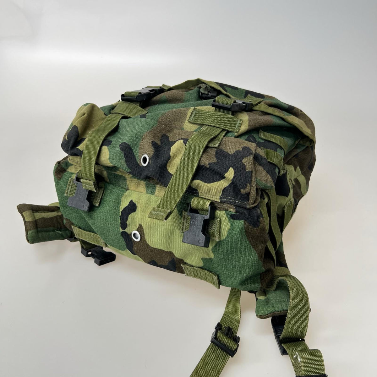 リュック・デイパック 米軍実物 パトロールバッグ Molle II ウッドランドカモ