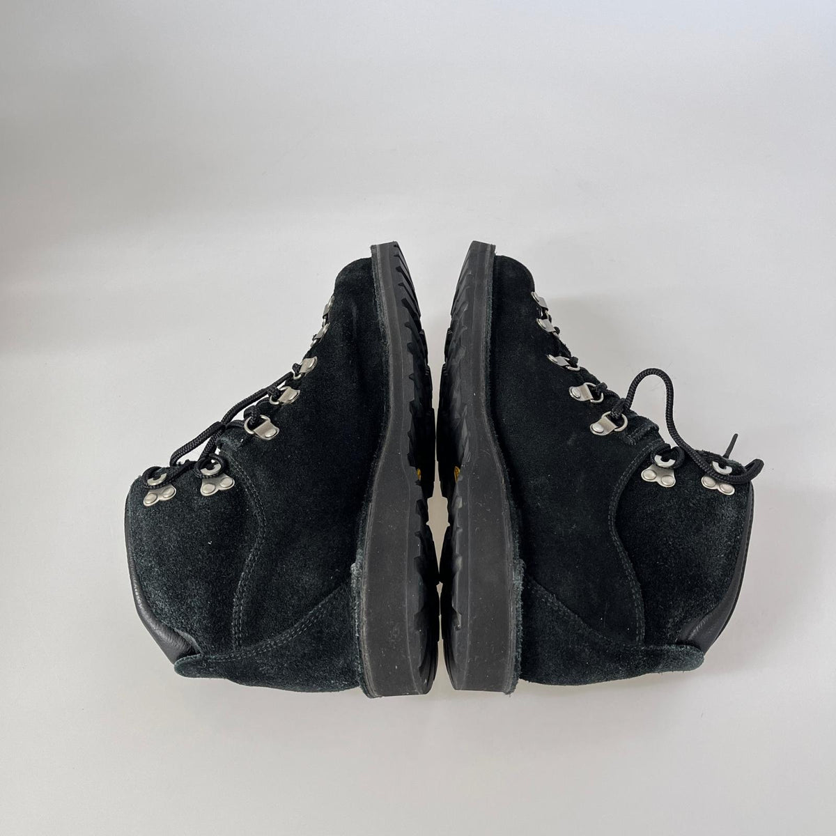 ブーツ MOUNTAIN PASS SUEDE BLACK US10 ブラック