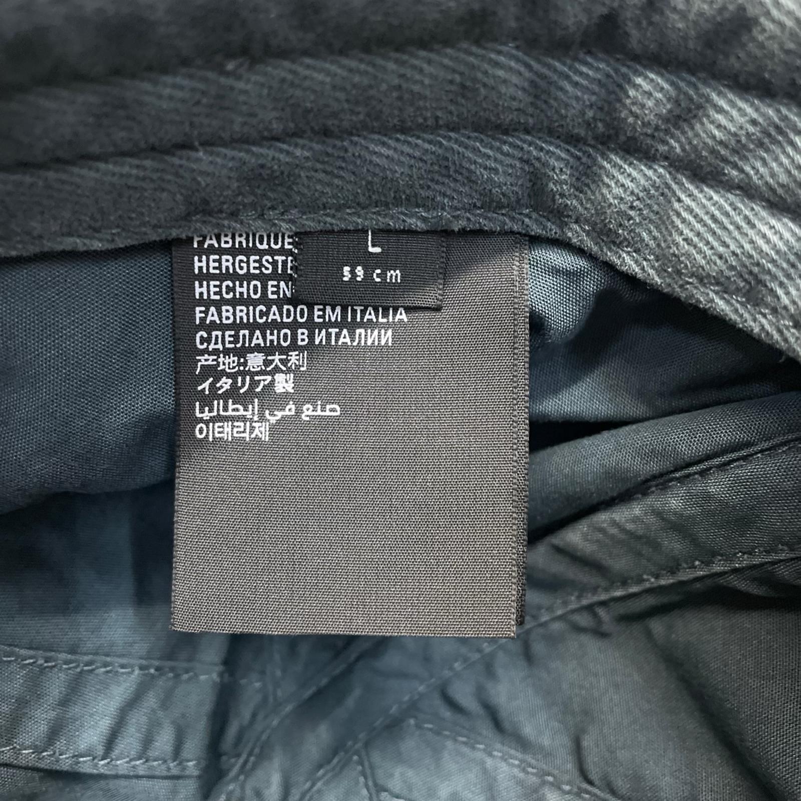 BALENCIAGA ロゴ刺繍 ベースボールキャップ