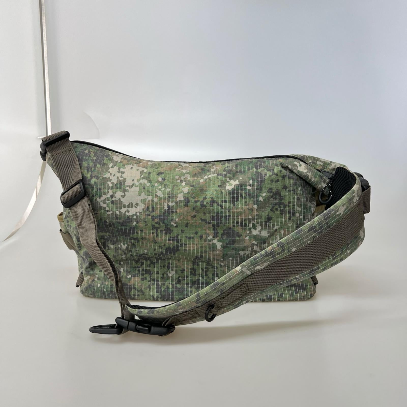 ショルダーバッグ REFLECT RIP BOAT SHAPED SHOULDER