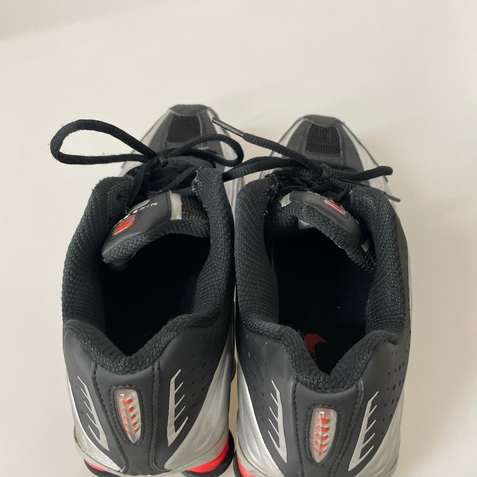 スニーカー Nike Shox R4 "Metallic Silver/Red" 2024 29cm (US11 UK10 1/2 EU48)