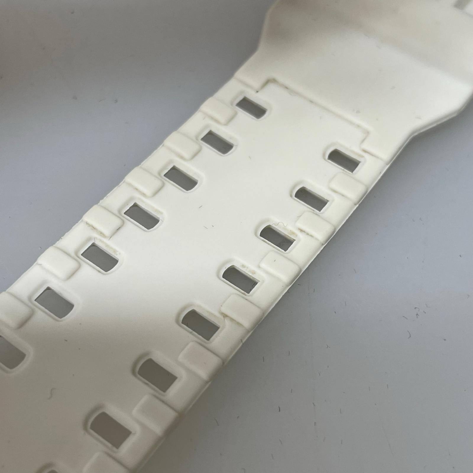 腕時計 GA-110RG ホワイト