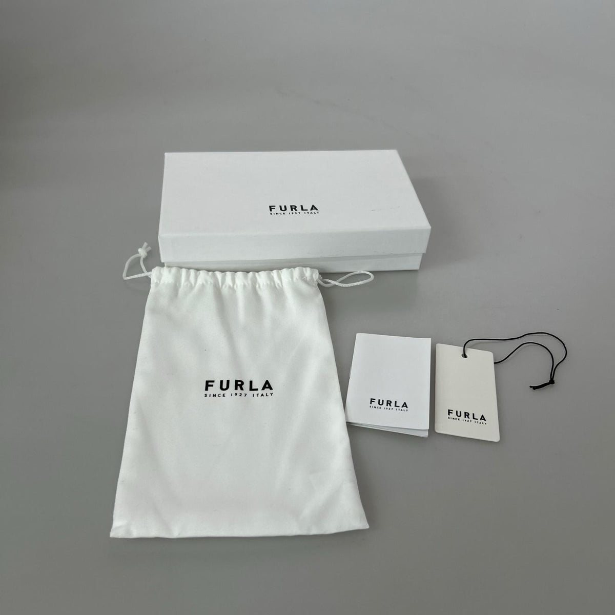 長財布 FURLA ロングウォレット GRY グレー