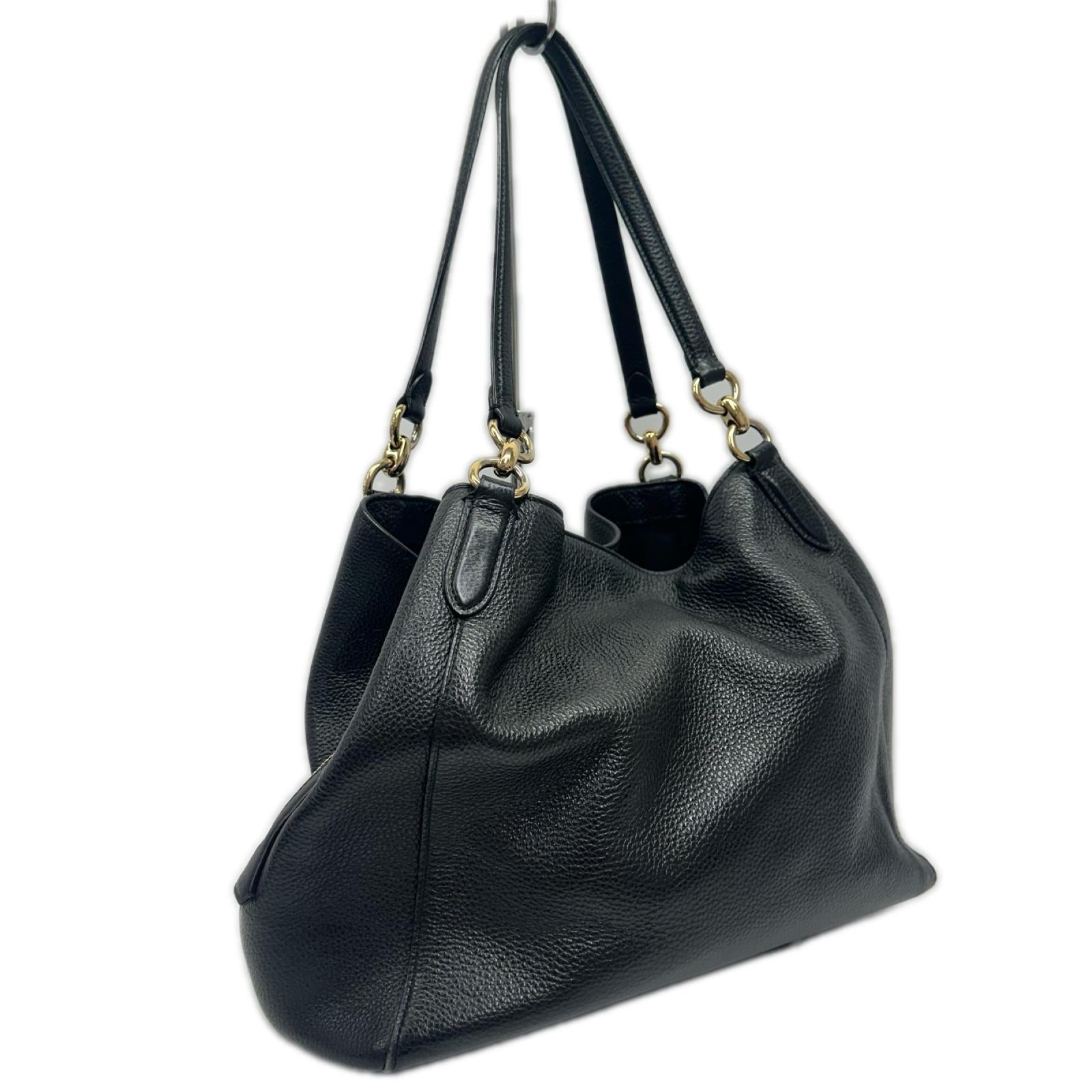 COACH ラグジュアリーペブルドレザーハリーショルダー