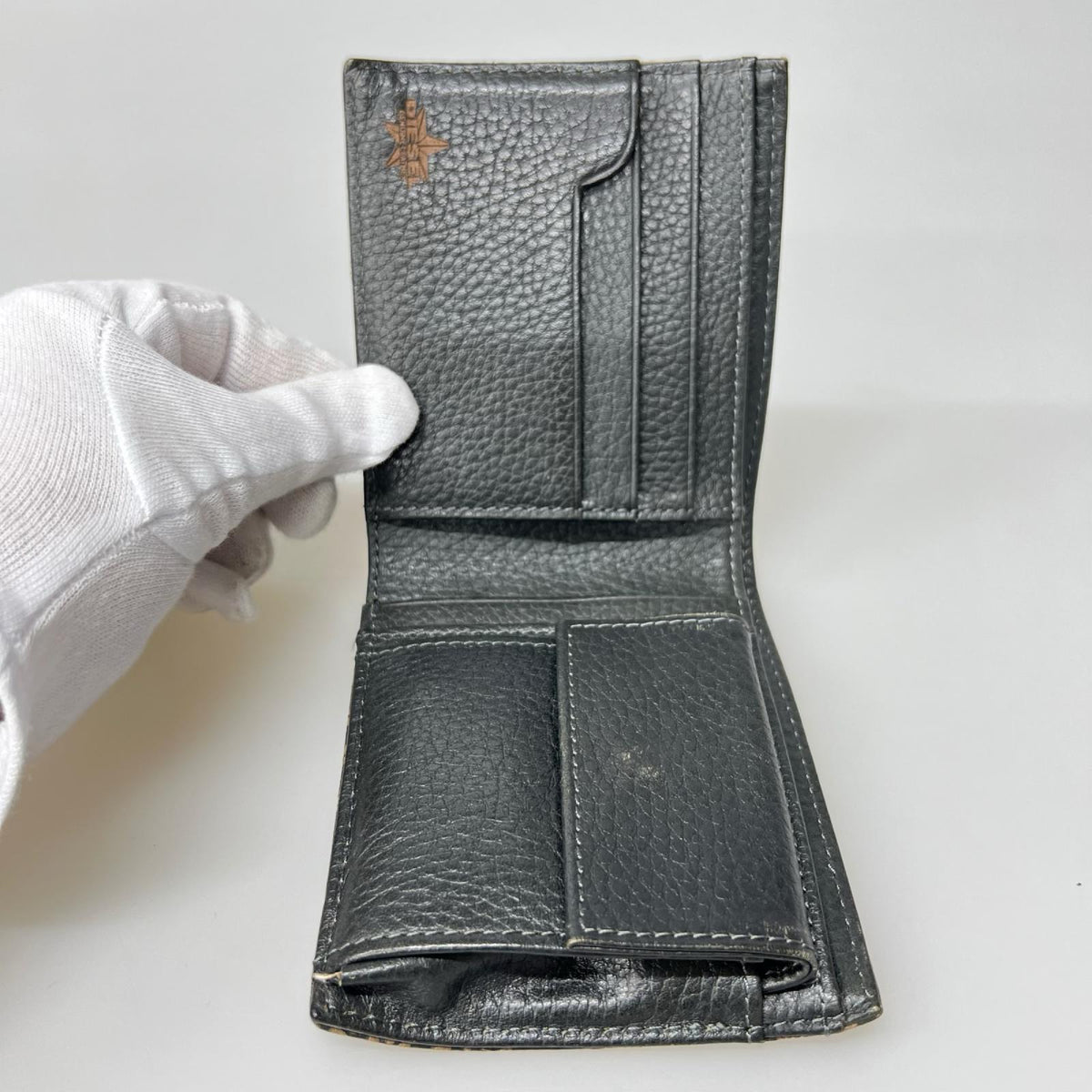 コンパクトウォレット 2つ折り財布 総柄BRW