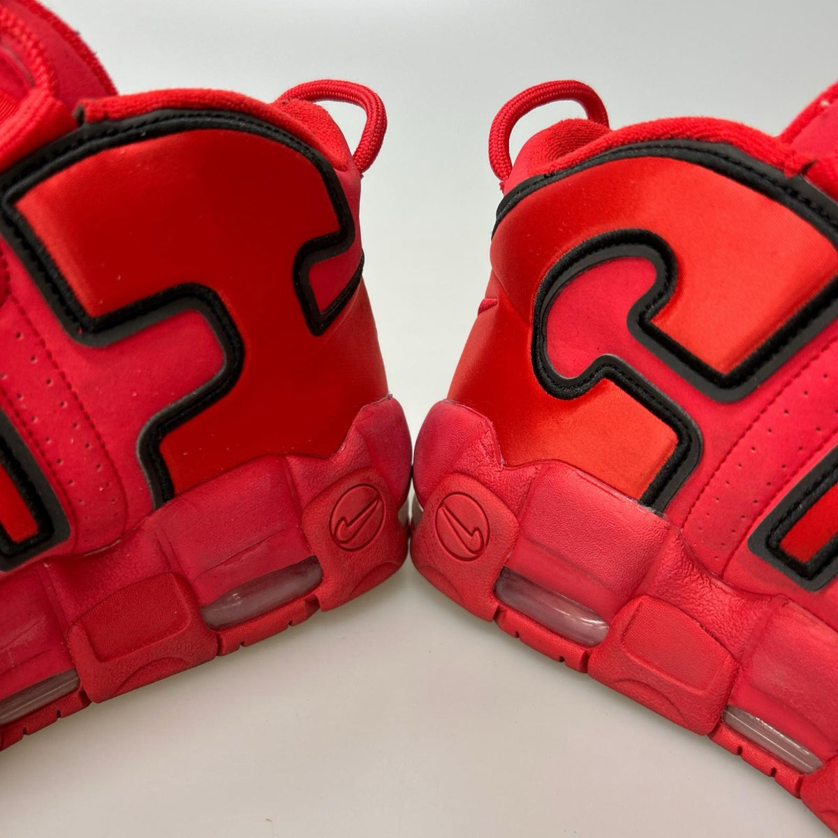 スニーカー AIR MORE UPTEMPO CHI QS 29.5cm (US11 1/2 UK11 EU49) レッド