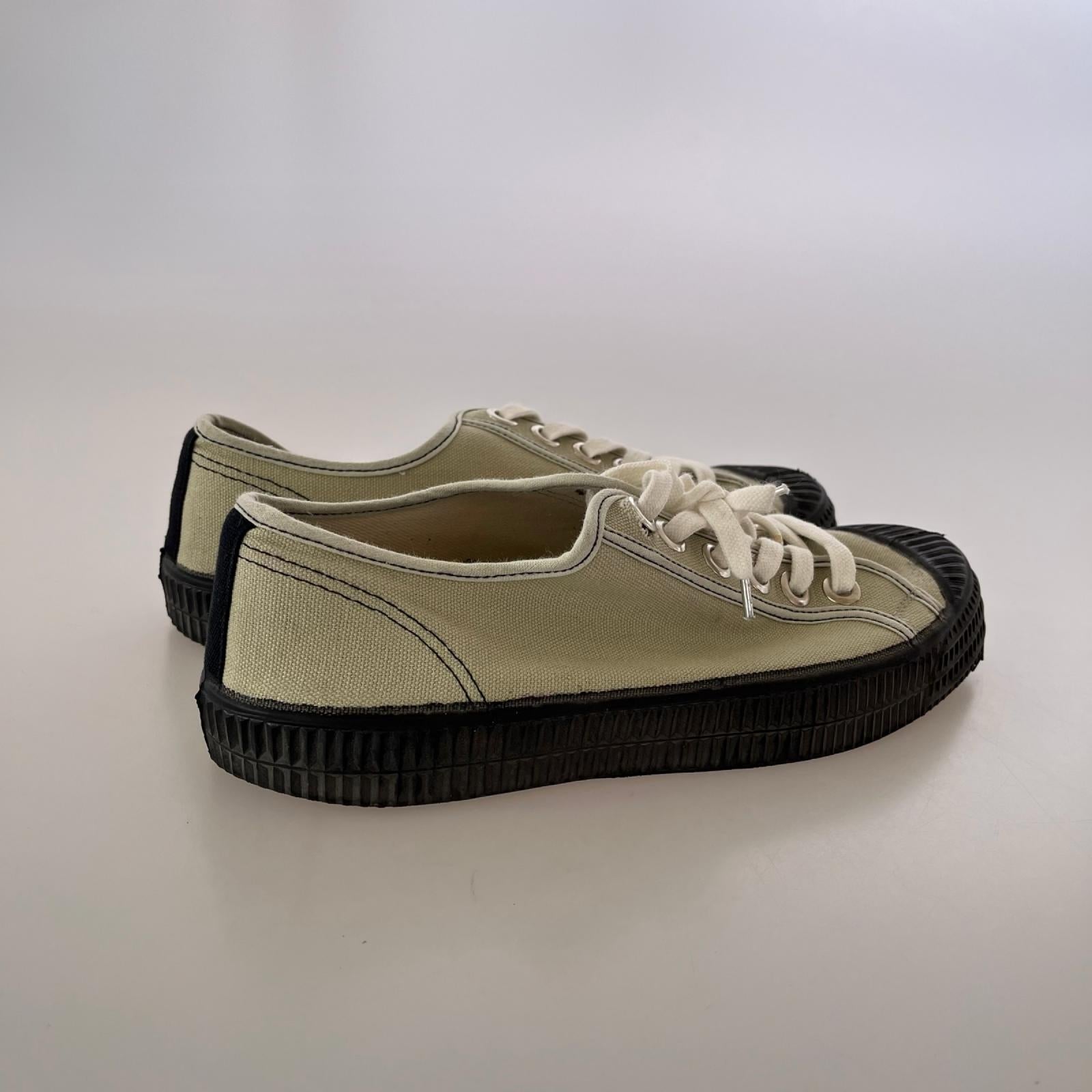 スニーカー 42/カーキ 42 カーキ