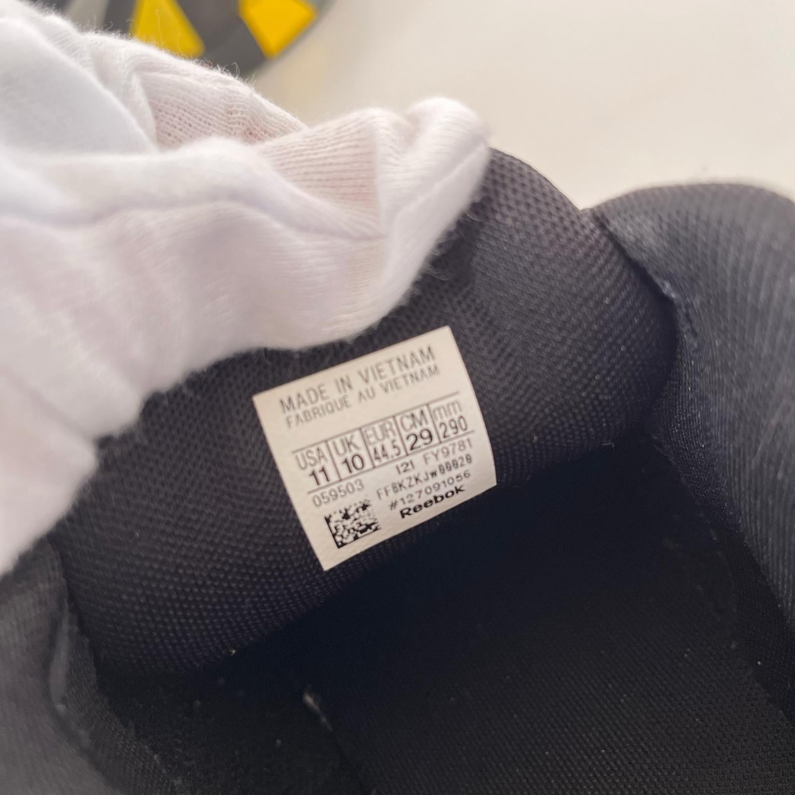 スニーカー Kamikaze II Low/サイズ29cm/FY9781 29cm (US11 UK10 1/2 EU48)