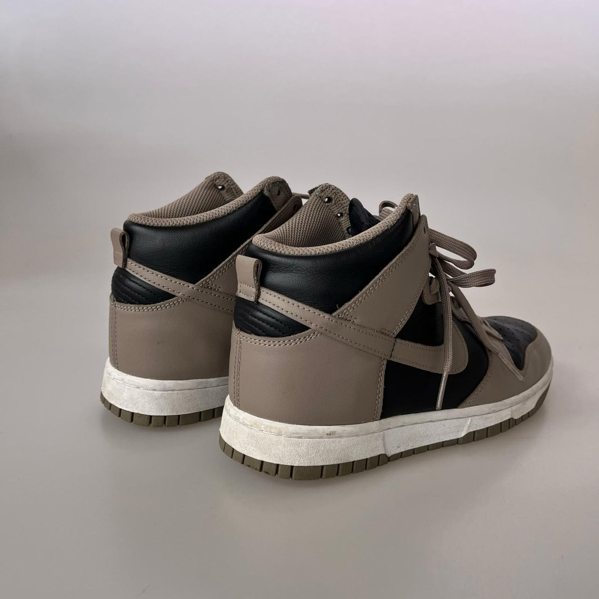スニーカー Dunk High Moon Fossil 黒 ベージュ (24.5) 24.5cm (US6 1/2 UK6 EU39)