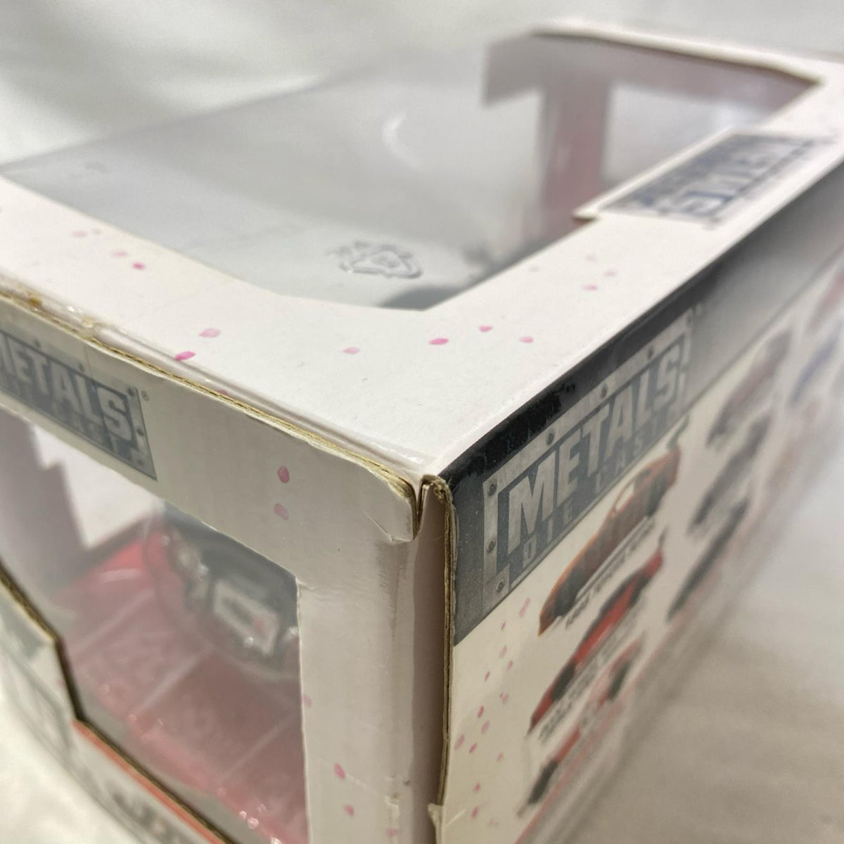 Jada 1/24 1967 TOYOTA 2000GT スケールカー