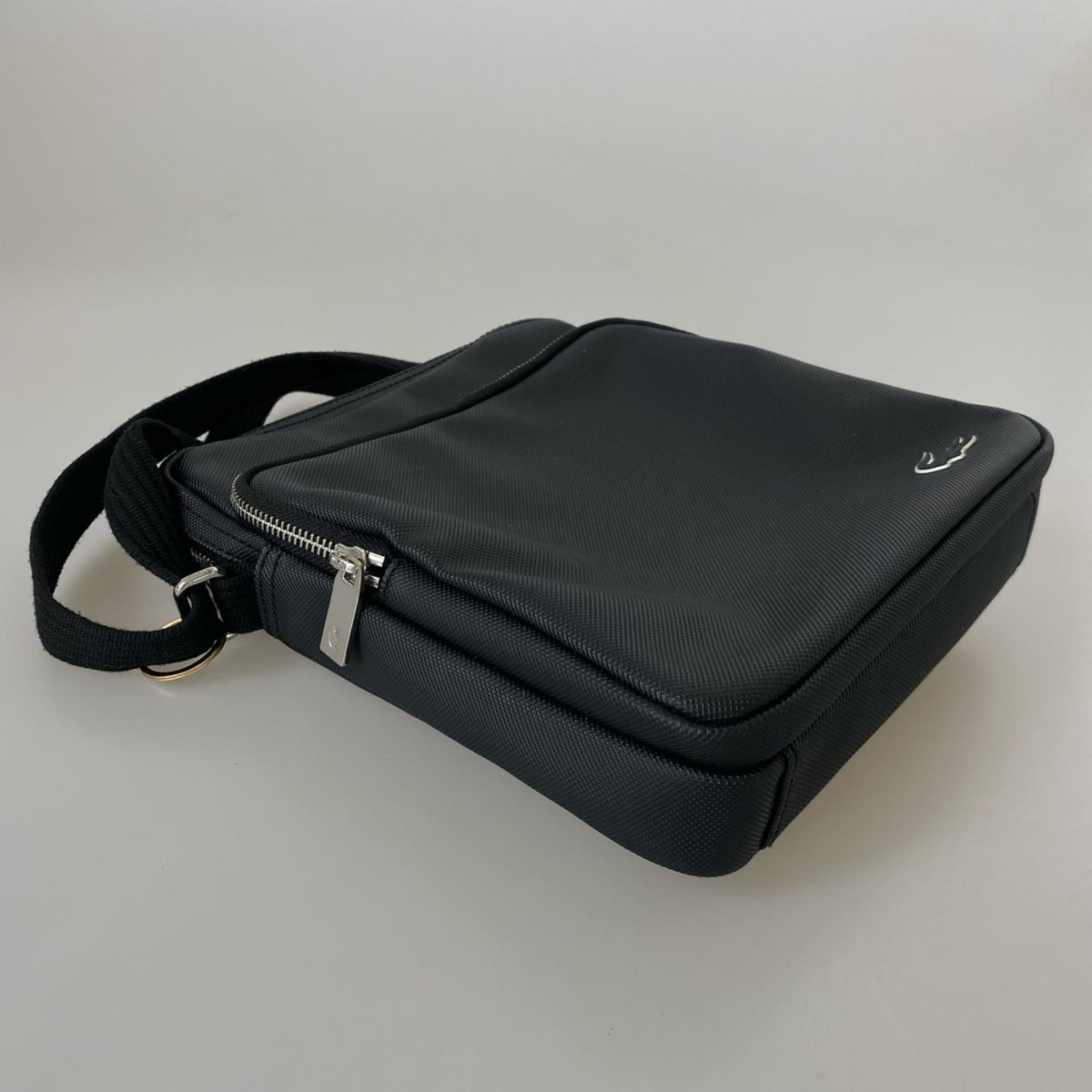 ショルダーバッグ 黒 ブラック
