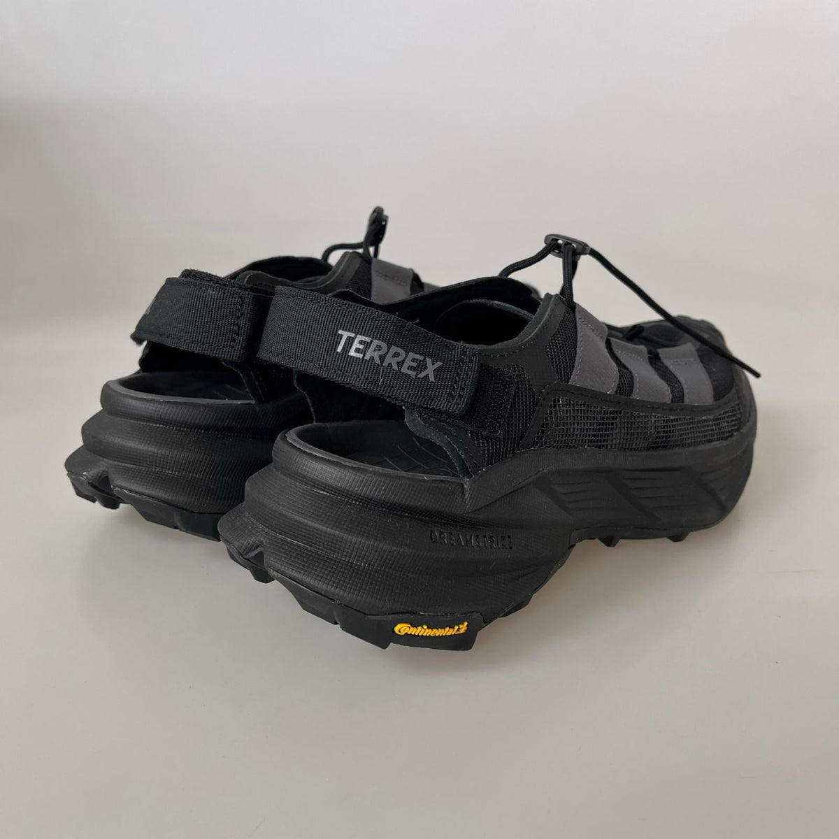 サンダル KK5040/TERREX FREEHIKER SL Sandals/黒 28cm (US10 UK9 1/2 EU46) ブラック