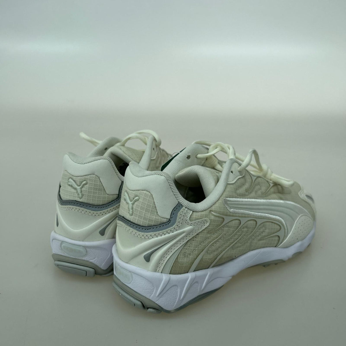 スニーカー Inhale Essentials Vapor Gray 25cm (US7 UK6 1/2 EU40) グレー