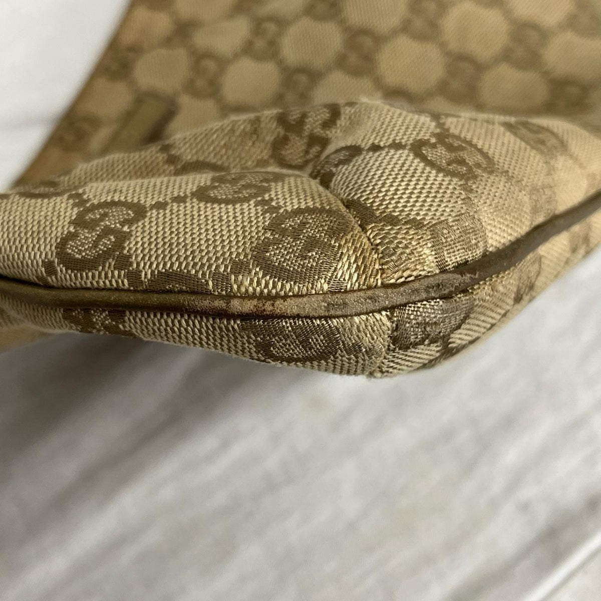 GUCCI GGキャンバス 189749 ショルダーバッグ